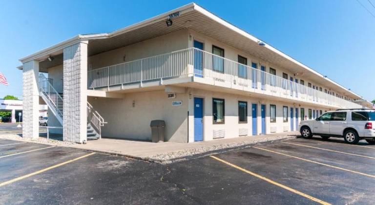 Motel 6 Farmington Hills, MI - Northwest - Farmington Hills — photo 5