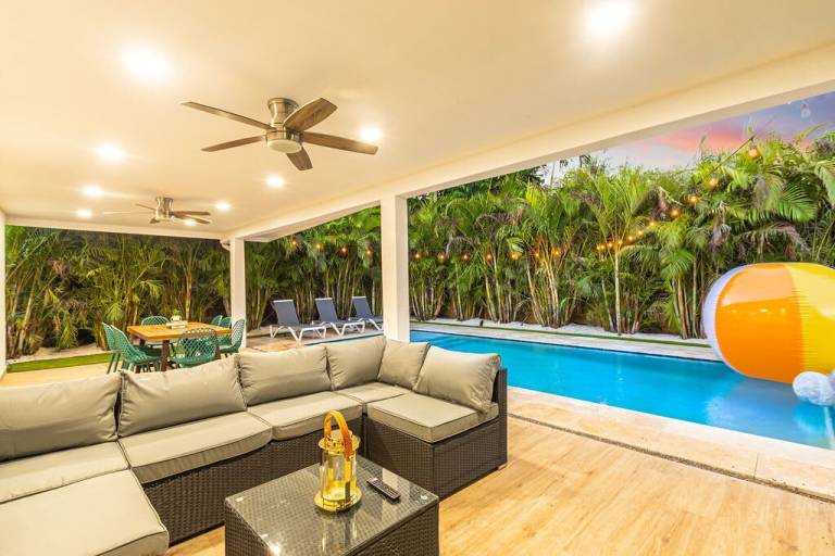 Villa North Miami Beach