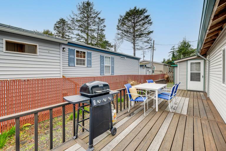 Rockaway Beach Home, Walk to Ocean, Pet Friendly! — photo 2