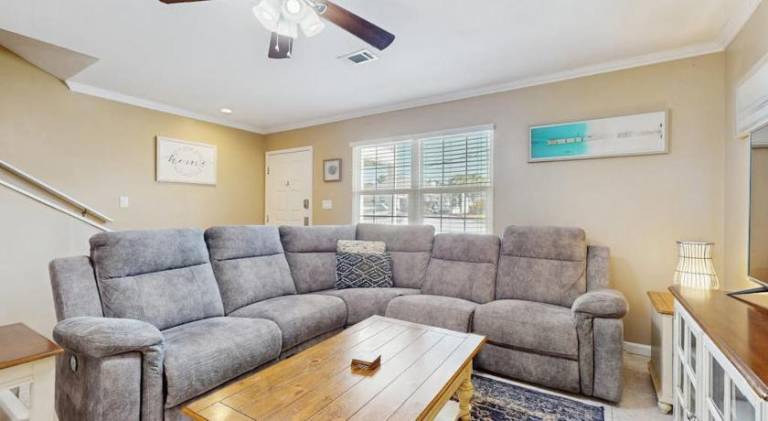 Vacation home with pool | Pets allowed in Miramar Beach, FL