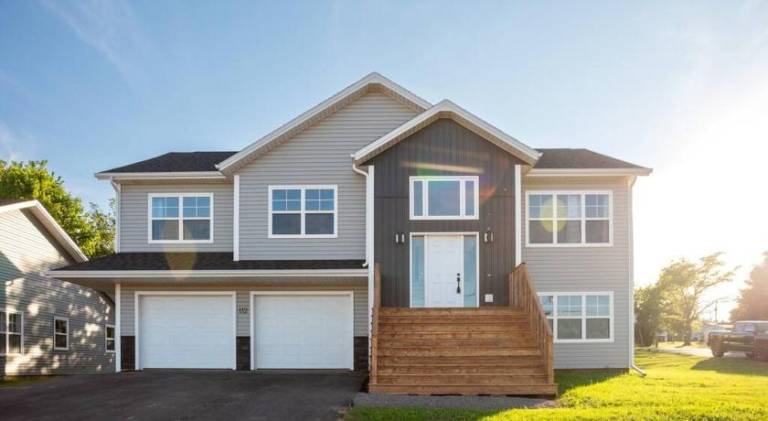 Charming holiday apartment with BBQ | Pets are welcome in Charlottetown, PE
