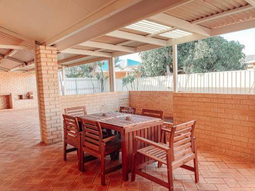 House Carnarvon