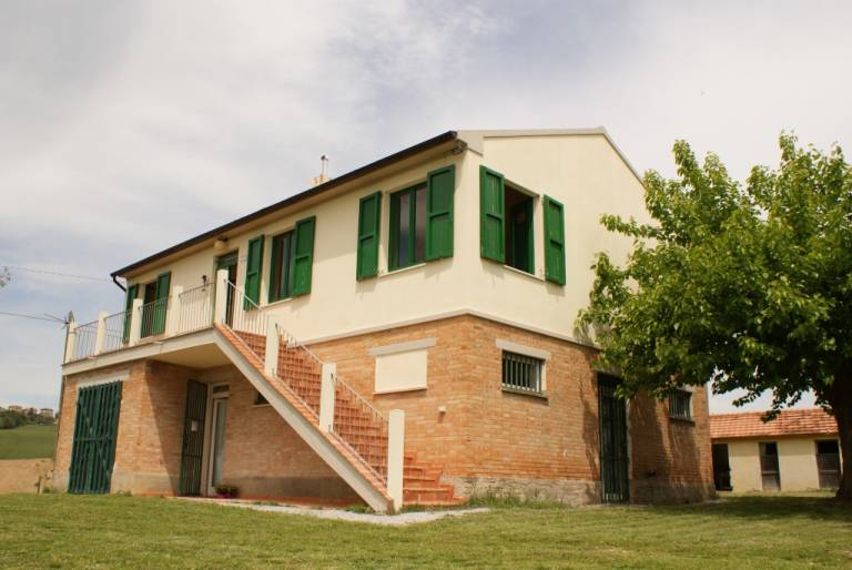 Villa  Montecosaro
