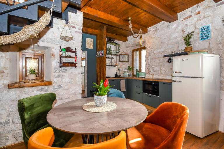 House | City view — photo 2