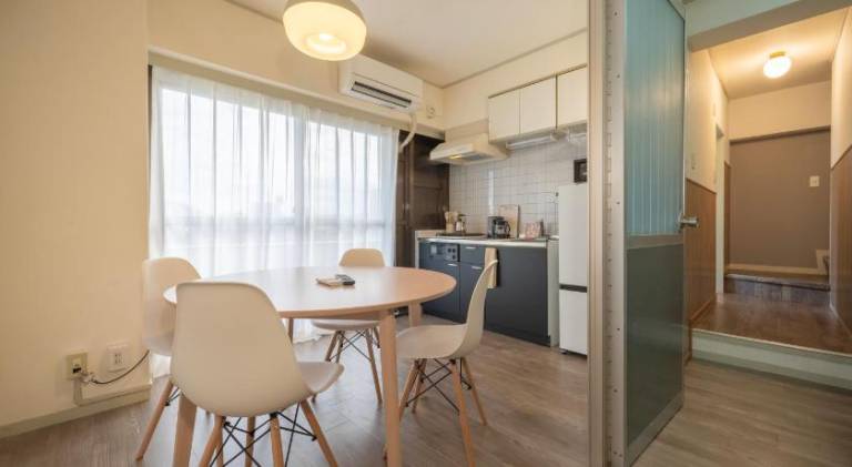 Apartment with 3 rooms for 10 persons in Tokyo