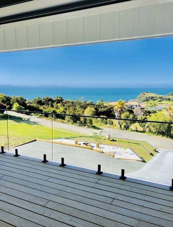 House Rotokura / Cable Bay