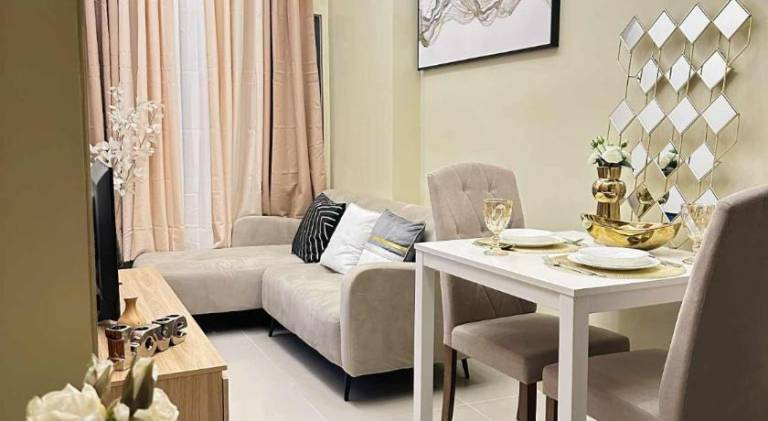 Serviced apartment with garden & pool | Pets allowed — photo 2