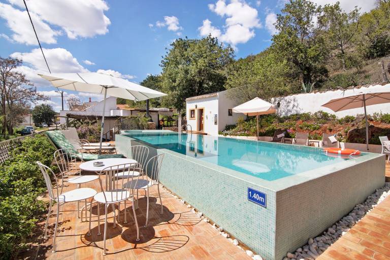 Holiday Home "Casa da Tita - Apartamento Celeiro" with Mountain View, Pool, A/C & Wi-Fi — photo 2