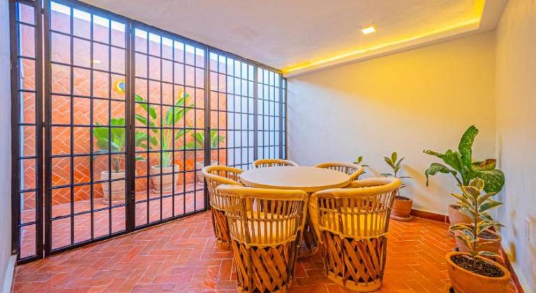 Charming serviced apartment with terrace | Pet-friendly — photo 2
