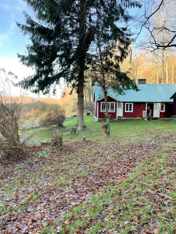 Vacation home with barbecue & yard — photo 2