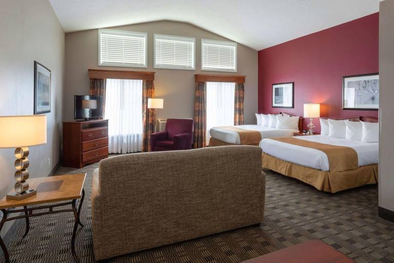 GrandStay Hotel & Suites Ames — photo 2