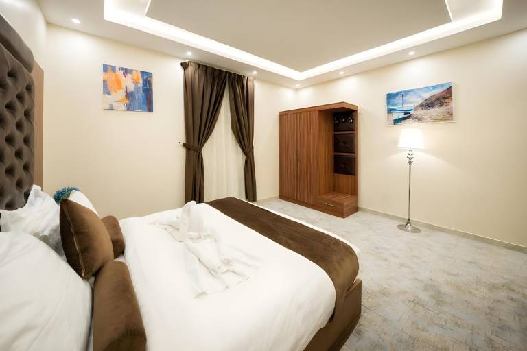 100 m&sup2; Apartment mit Hotelservice