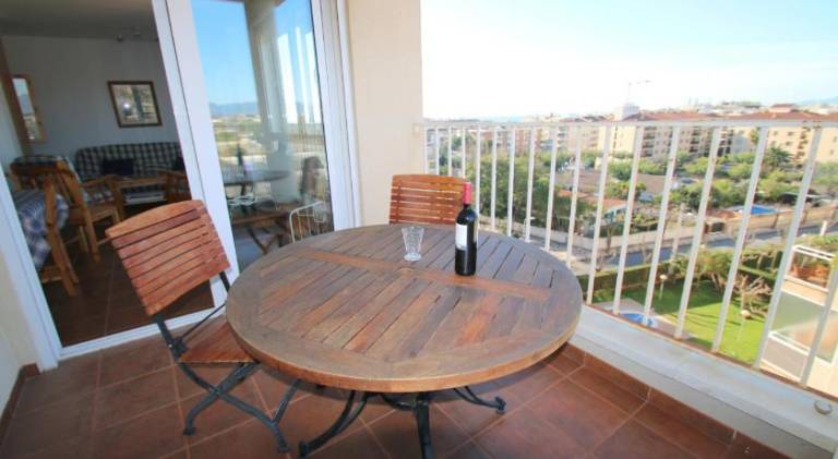 Apartment with barbeque & terrace — photo 4