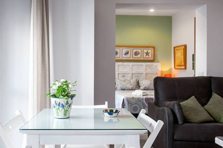 Apartment with patio | Pets allowed — photo 4