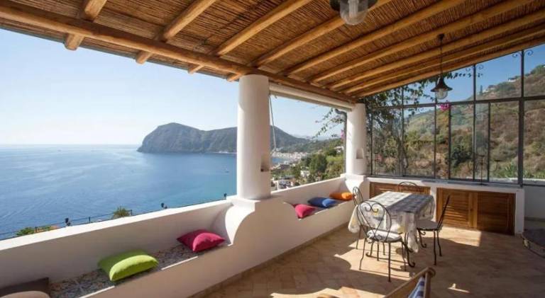 Holiday apartment with 2 rooms for 5 persons in Lipari