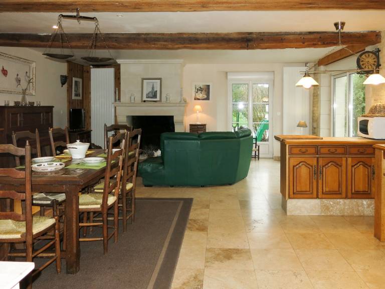 Fully equipped lovely house with yard, terrace & grill | Pets are welcome — photo 4