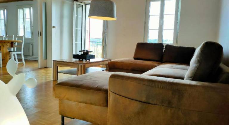 Lovely apartment with yard & patio | Pets allowed — photo 2