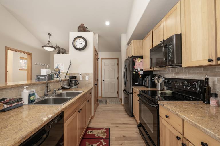 130 Discovery Court at Rendezvous — photo 4