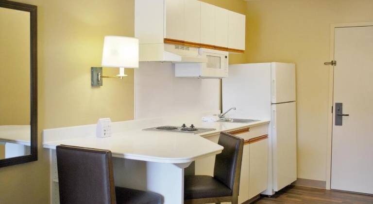 Extended Stay America Suites - Los Angeles - Torrance - Del Amo Circle — photo 5