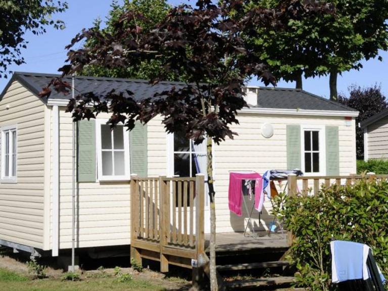 Mobile home with heated pool — photo 4