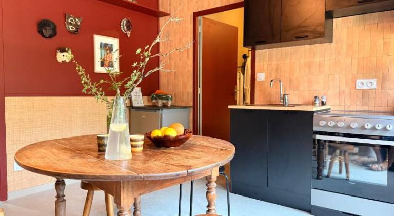 Serviced apartment with grill, terrace & yard in Boe