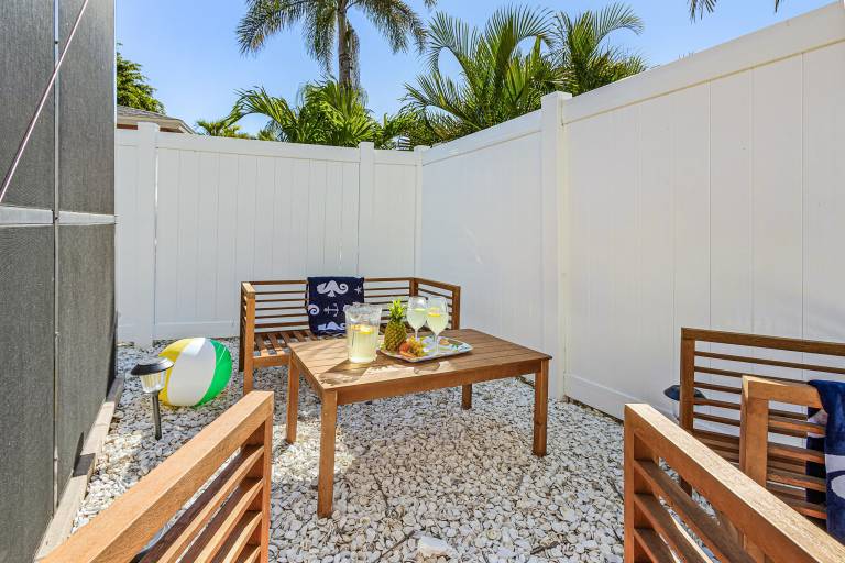 Family-oriented house with barbeque & private pool | Close to the beach | Dogs allowed — photo 3