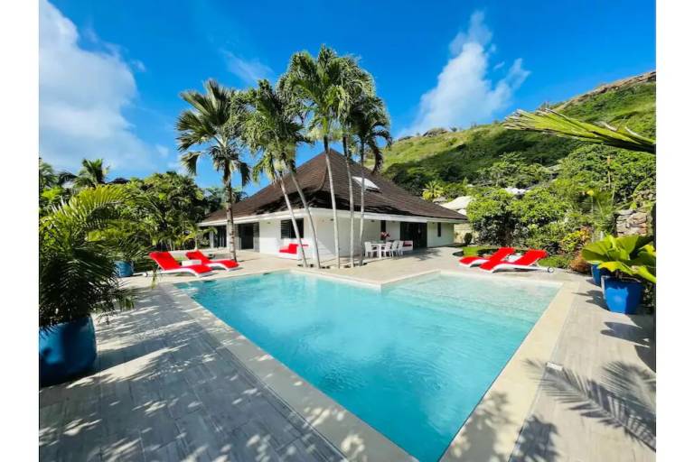 House Bora Bora