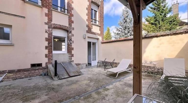 Beautiful vacation home with terrace | Pets are welcome — photo 3
