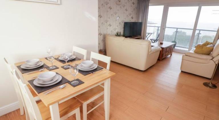House with 2 rooms for 4 persons — photo 3