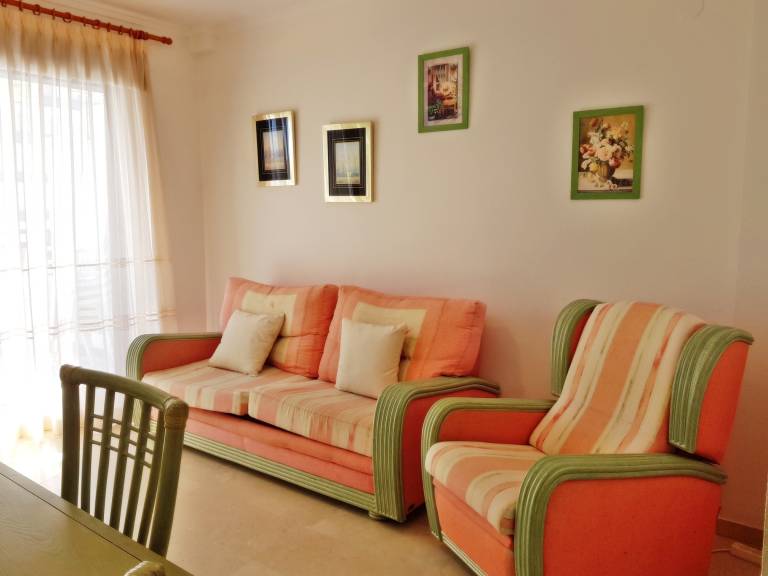 Apartment with terrace, garden & pool — photo 3