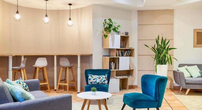 Lovely serviced apartment | Next to Castle Hill | Pets are welcome — photo 2