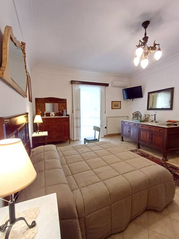 Pleasant apartment with patio | Pet-friendly — photo 2