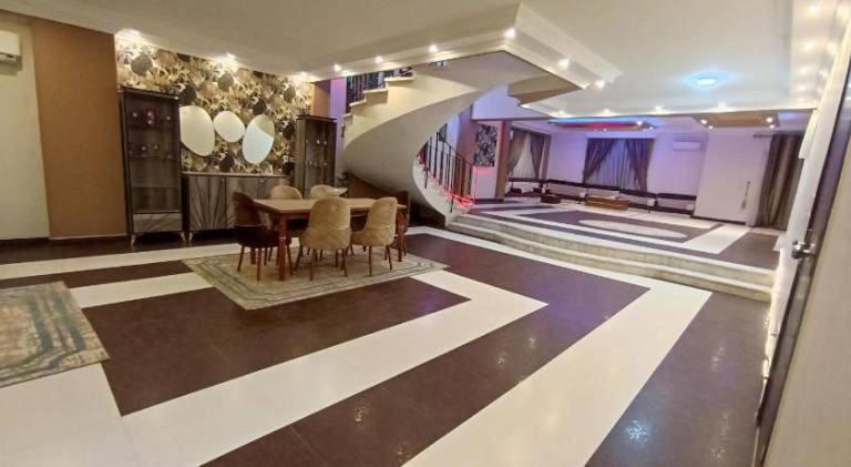Villa with pool — photo 3