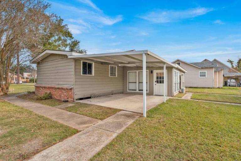 Apartment  Lake Charles