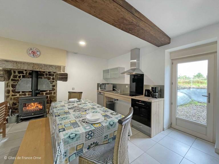 Cottage with barbecue — photo 5