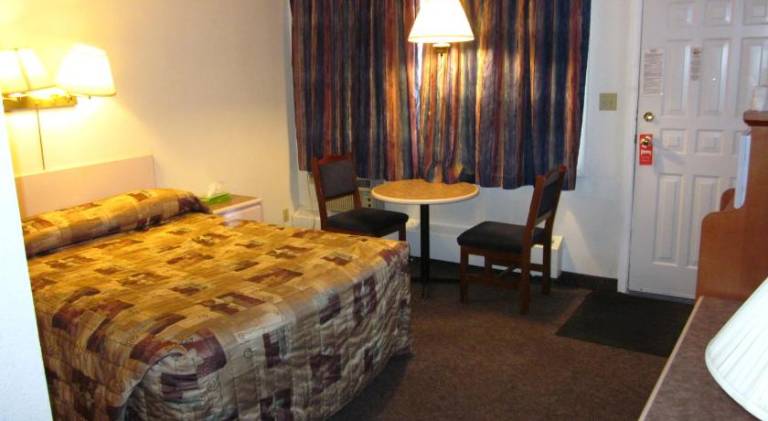 Chinook Motel — photo 2