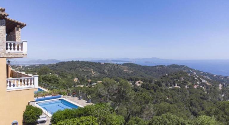 Big house with pool | Pets are welcome — photo 4