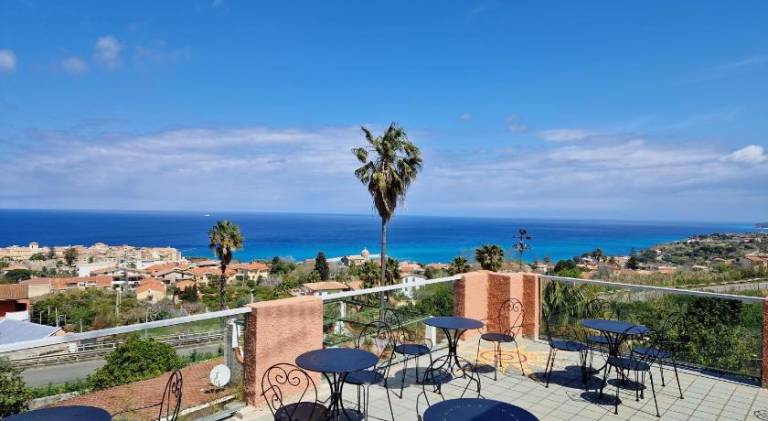 Hotel Calysea Tropea - Breakfast & Brunch Until 13-00 Included - Free Private Parking in Parghelia
