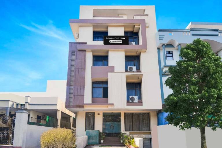 Townhouse Oak Malviya Nagar Fortis Hospital