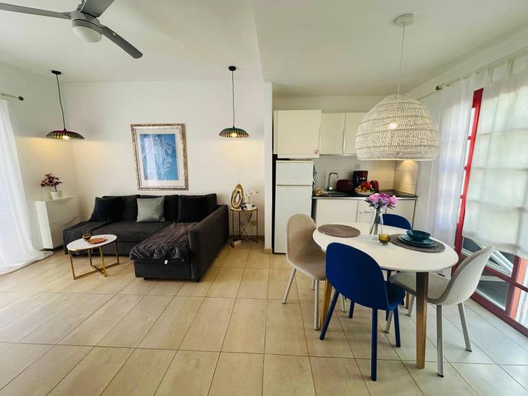 Bungalow Aloe Dunas 2 with Shared Pool, Private Terrace, and Fast Wi-Fi — photo 2