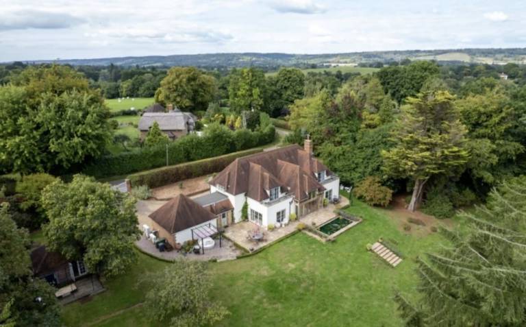 House  Shere