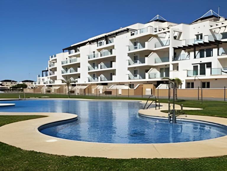 Rental apartment with terrace, pool & garden | Next to the beach | Pet-friendly in Roquetas de Mar