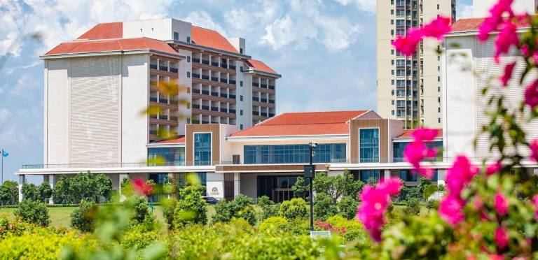Qianhuazhou Holiday Hotel in Huizhou