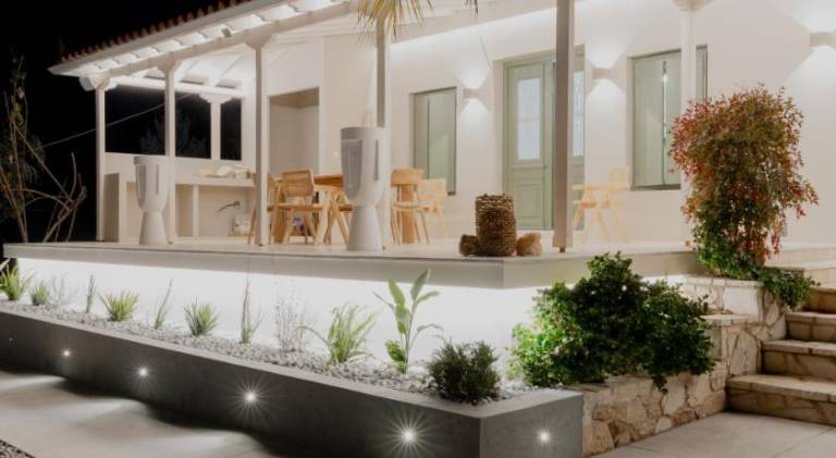 Blue Topaz Two Villas Pool and Spa — photo 4