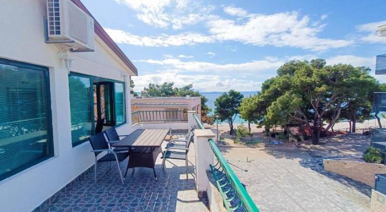 Apartments Ines - 15 meters from the beach — photo 5