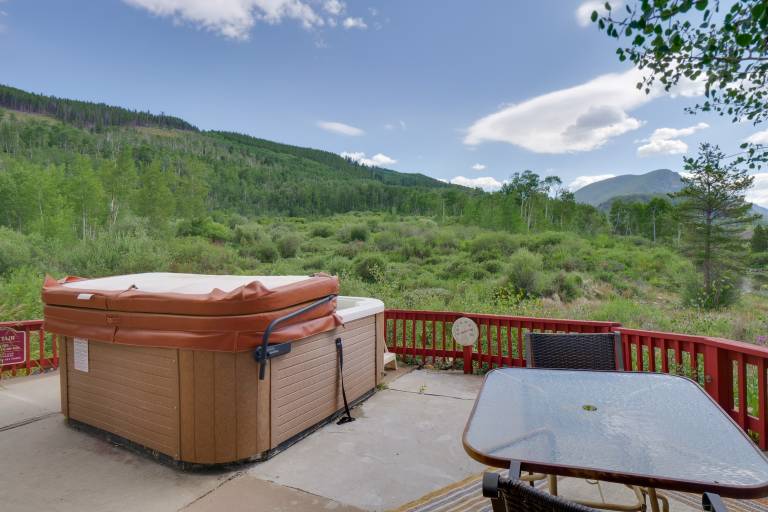 1 Mi to Keystone Lifts: Hot Tub Haven w/ Mtn Views — photo 2