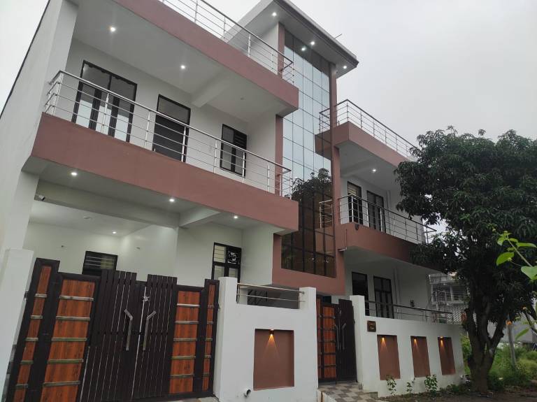 Guruji Homes in Vikasnagar