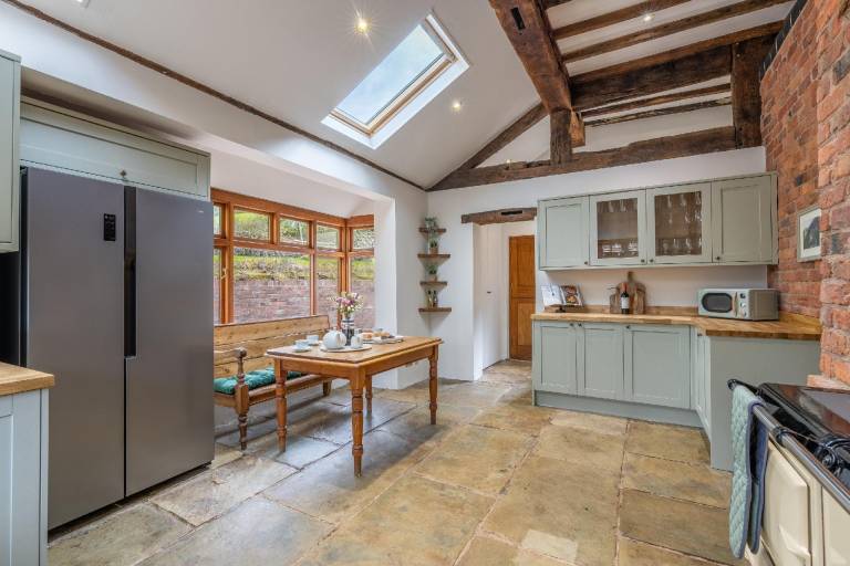 Wonderful house with private pool, yard & grill | Suitable for remote work | Pet-friendly — photo 4