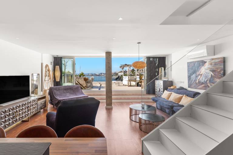 Duplex 'Paradise Over the Sea' with Sea Views, Wi-Fi and Air Conditioning — photo 2