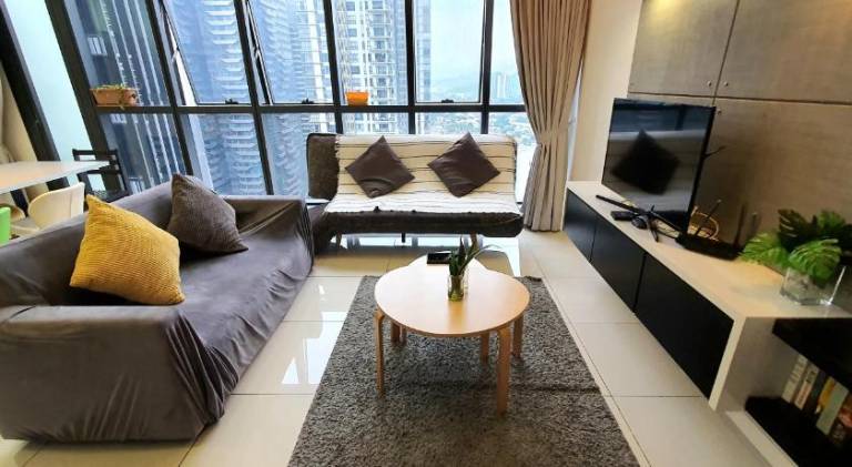 M City Duplex with KLCC Lake View, infinity pool — photo 4